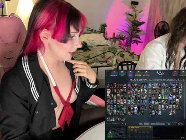 h3ntai-baby webcam