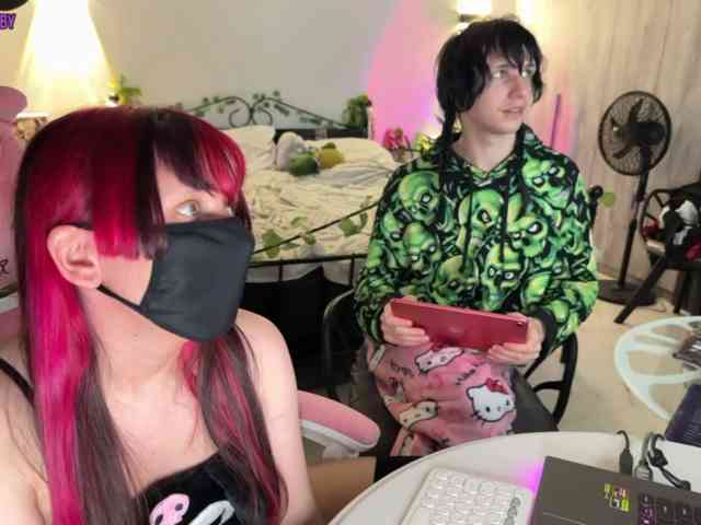 h3ntai-baby webcam