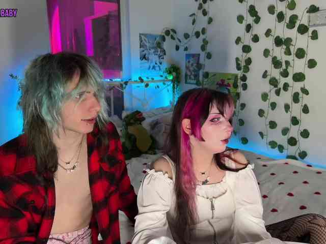 h3ntai-baby webcam