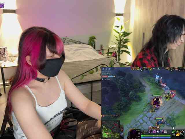 h3ntai-baby webcam