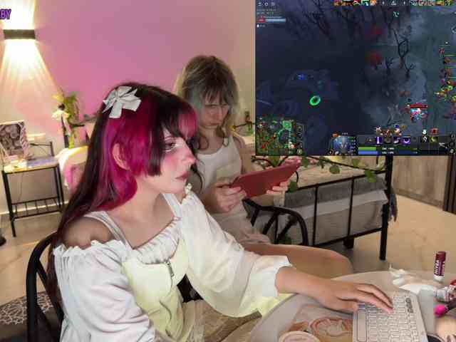 h3ntai-baby webcam