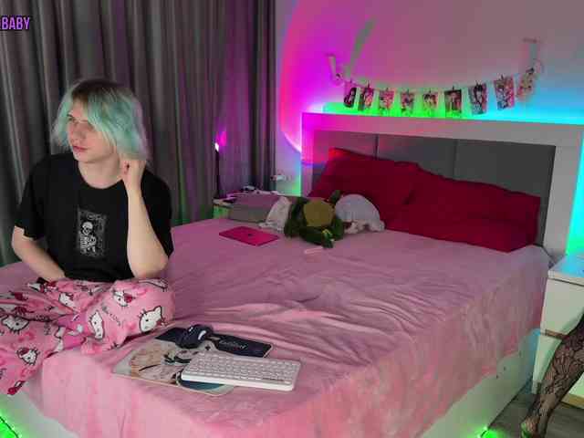 h3ntai-baby webcam