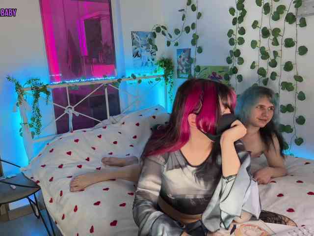 h3ntai-baby webcam