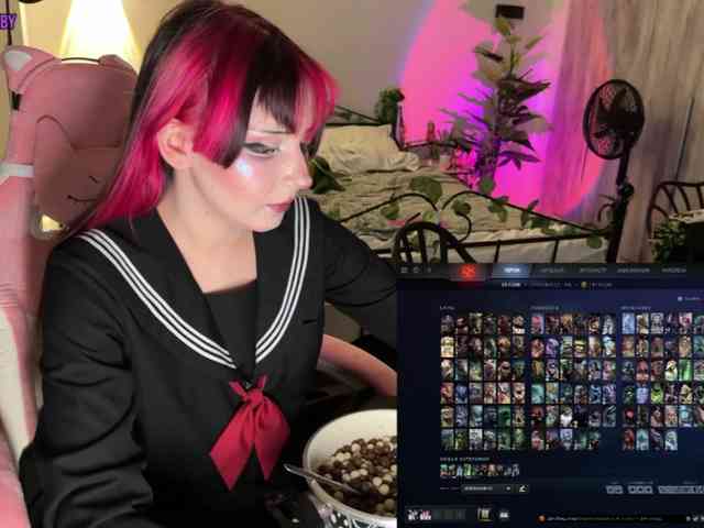 h3ntai-baby webcam