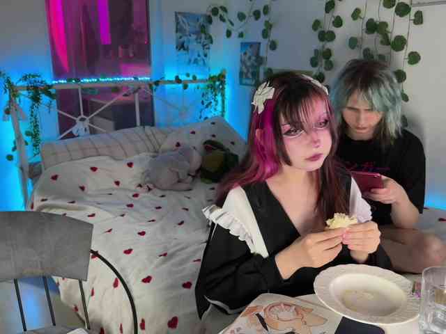h3ntai-baby webcam