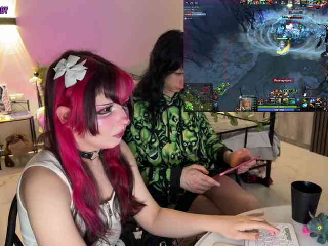 h3ntai-baby webcam