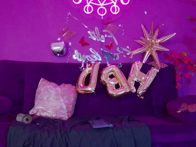 Daliana-Gounbolt live cam