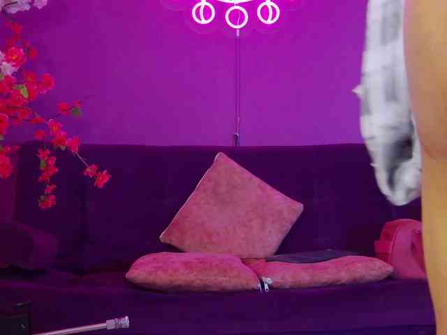 Daliana-Gounbolt Sex Cam Show
