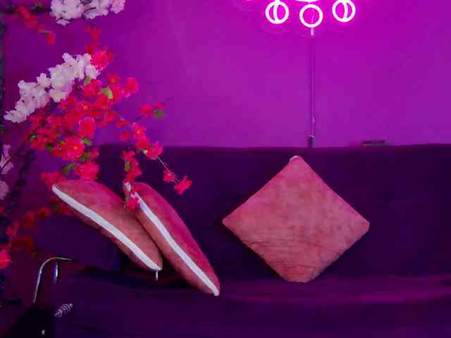 Daliana-Gounbolt Sex Cam Show