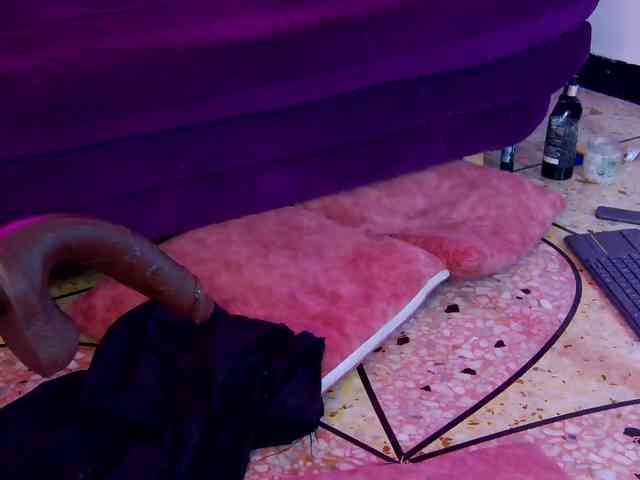 Daliana-Gounbolt Sex Cam Show