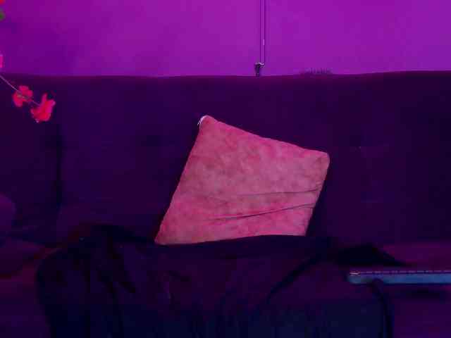 Daliana-Gounbolt Sex Cam Show