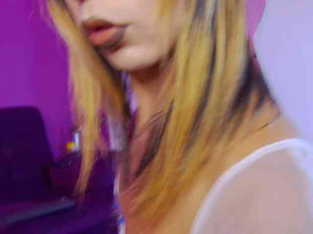 Daliana-Gounbolt Sex Cam Show