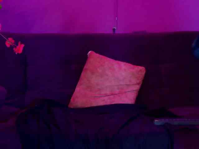 Daliana-Gounbolt Sex Cam Show