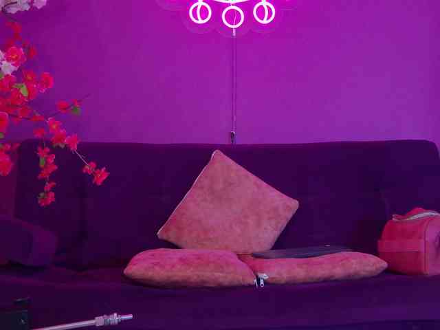 Daliana-Gounbolt Sex Cam Show