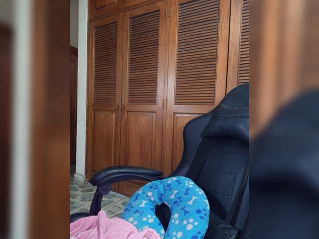 kory-star live cam preview