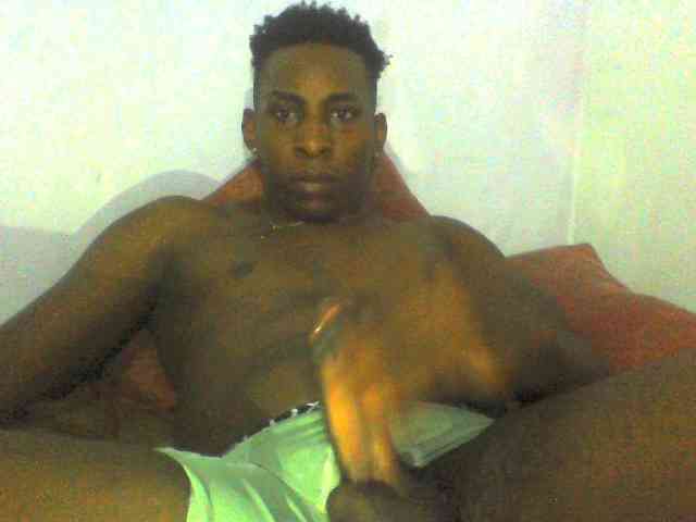 Negroflow1 Live Webcam on BongaCams