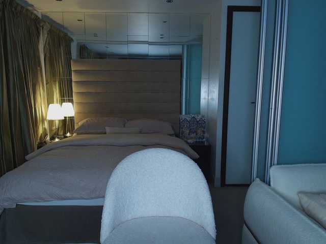 BonnyeBlack's BongaCams show and profile