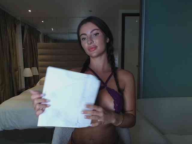 BonnyeBlack webcam