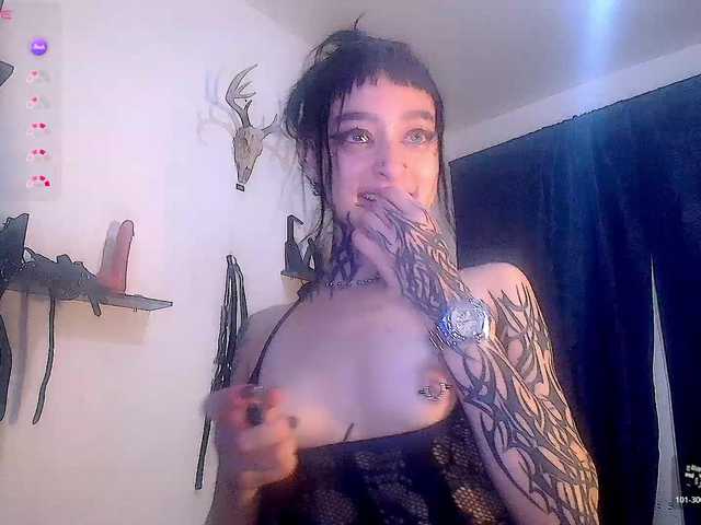 DakariaHills live cam on BongaCams