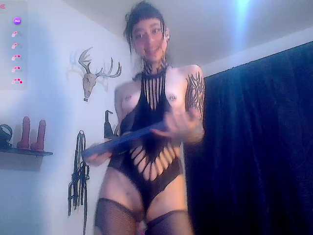 DakariaHills live cam on BongaCams