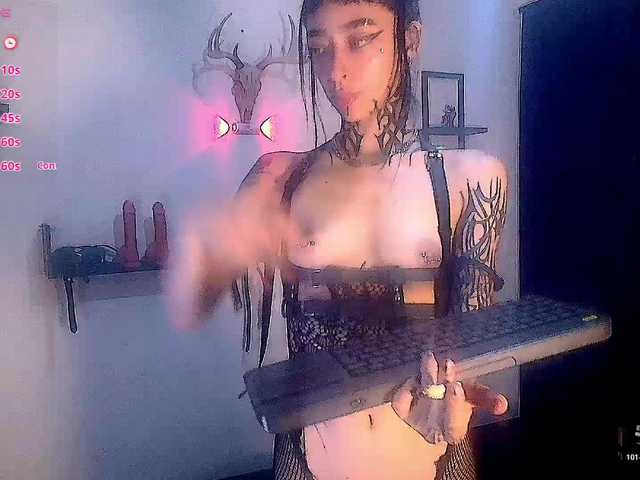 DakariaHills live cam on BongaCams