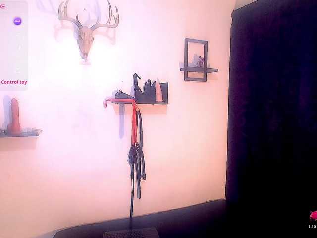 DakariaHills live cam on BongaCams