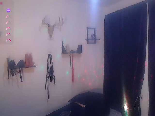 DakariaHills, en vivo ahora en BongaCams