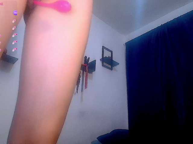 DakariaHills live cam on BongaCams