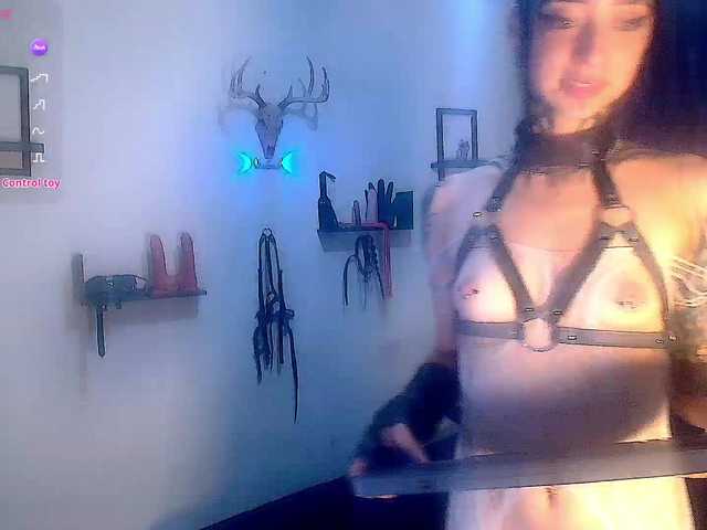 DakariaHills live cam on BongaCams