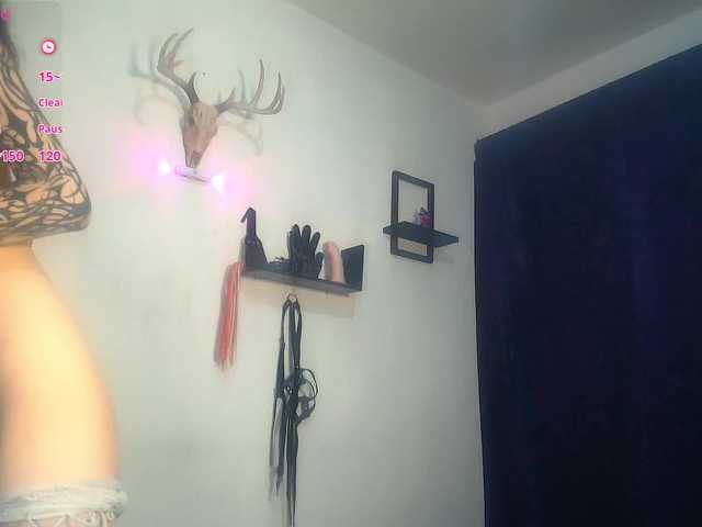 DakariaHills live cam on BongaCams