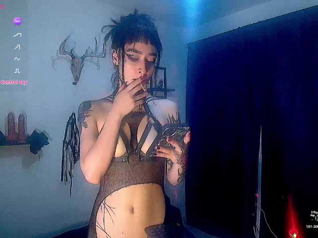 DakariaHills live cam on BongaCams