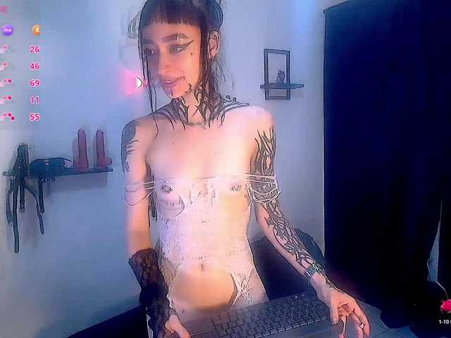 DakariaHills live cam on BongaCams