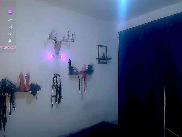 dakariahills's live room