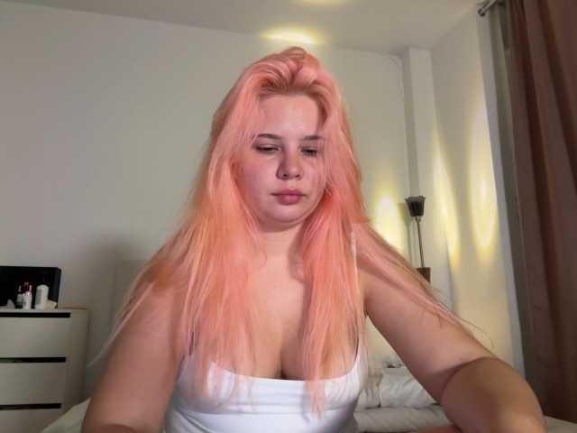SukaPisya live cam preview