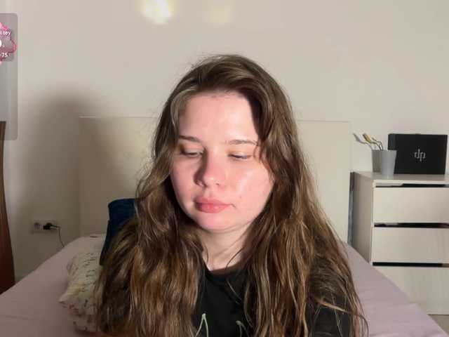 Chiculya live cam on BongaCams