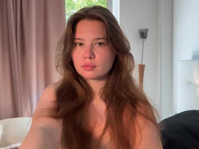 Chiculya live cam on BongaCams