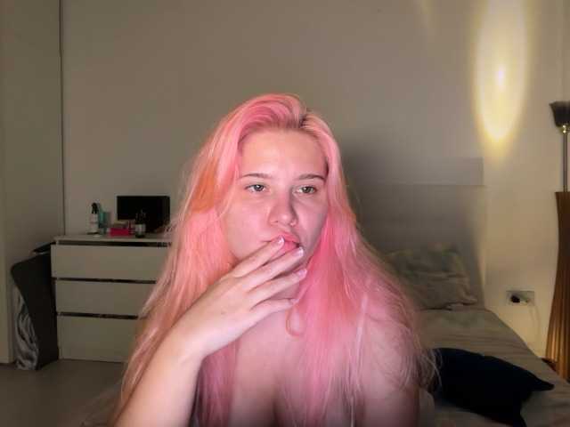 Chiculya live cam on BongaCams