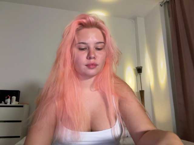 Chiculya live cam on BongaCams
