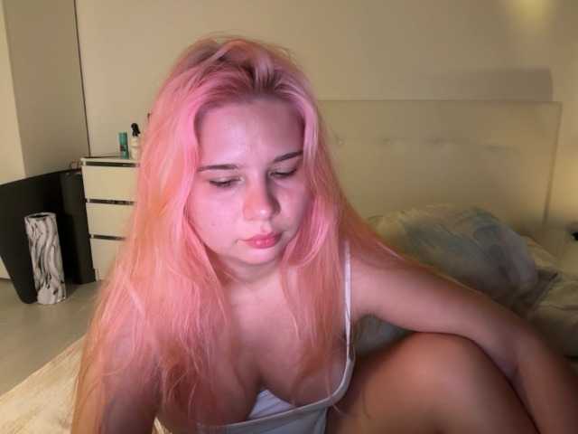 Chiculya live cam on BongaCams
