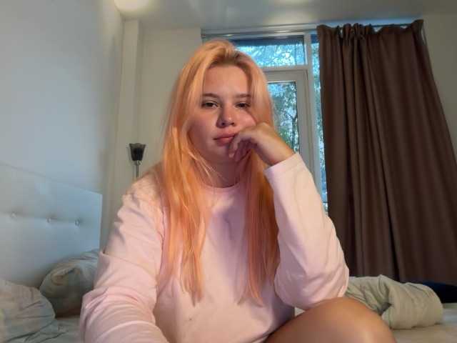 Chiculya live cam on BongaCams