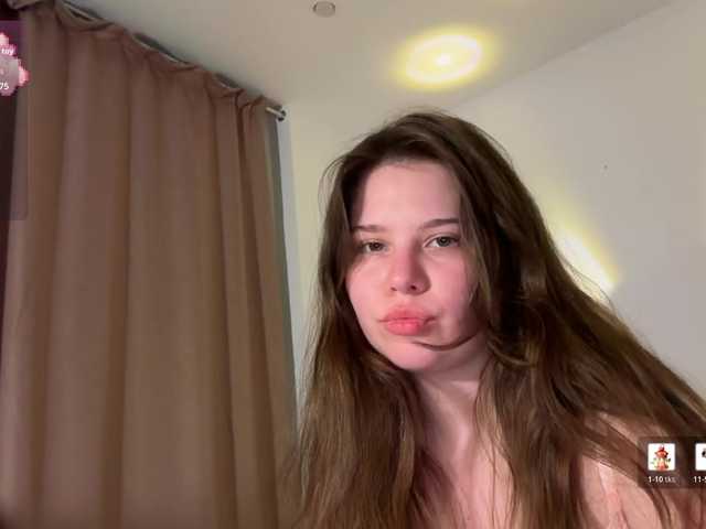 Chiculya live cam on BongaCams