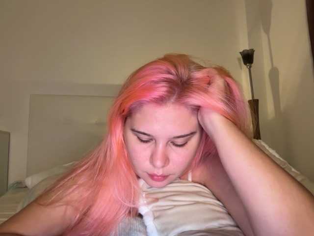 Chiculya live cam on BongaCams