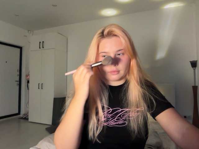Chiculya live cam on BongaCams