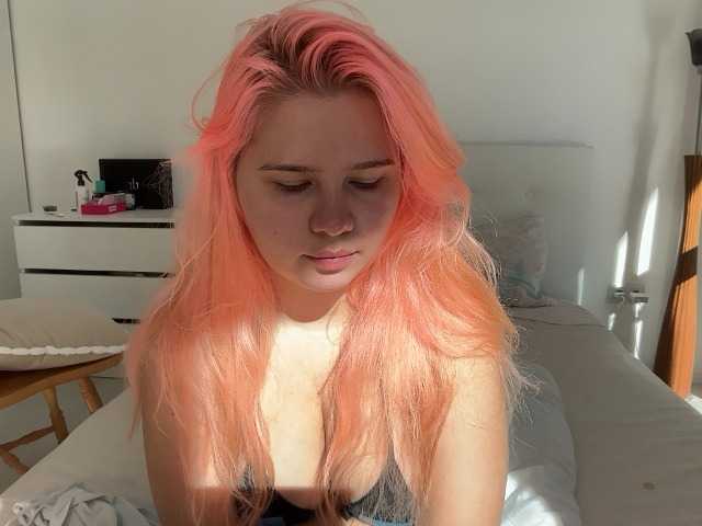 Chiculya live cam on BongaCams