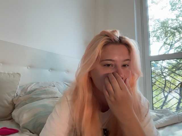 Chiculya live cam on BongaCams