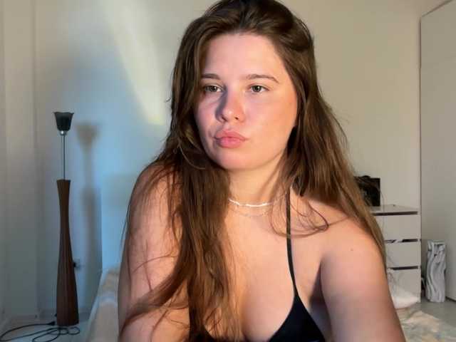 Chiculya live cam on BongaCams