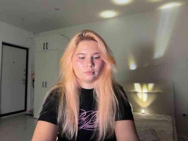 SukaPisya webcam