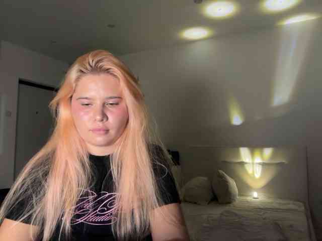 SukaPisya webcam
