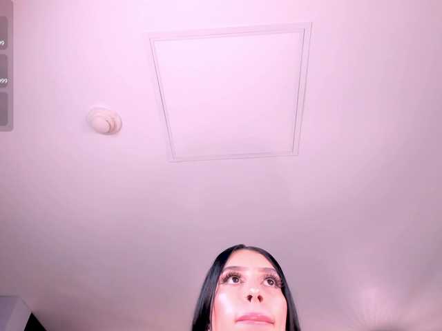 LeahLombardi live cam on BongaCams