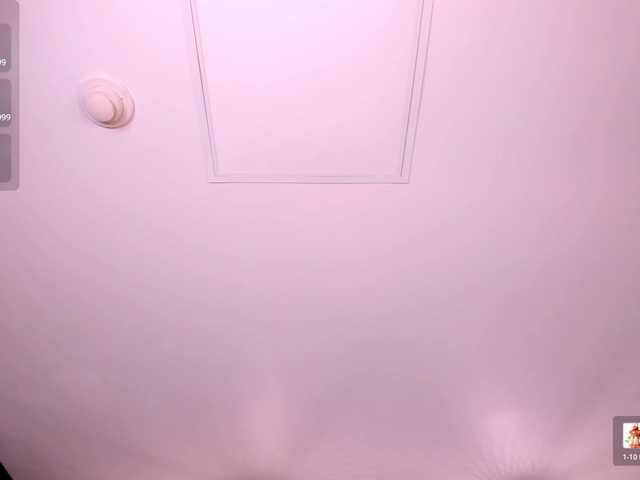 LeahLombardi live cam on BongaCams